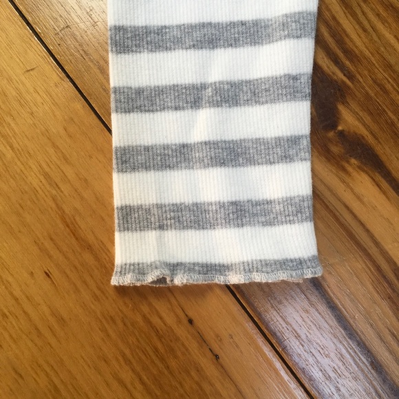 NWT Gymboree Girls Matching Shirt and Legging Set - Picture 5 of 8